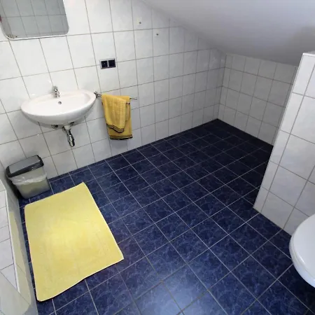 Apartment Alluring In Winklern With Terrace, Parking & Supermarket Closeby *